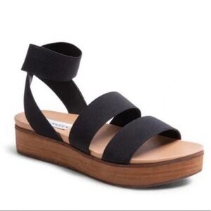 Steve Madden Vonte Black Platform Sandals